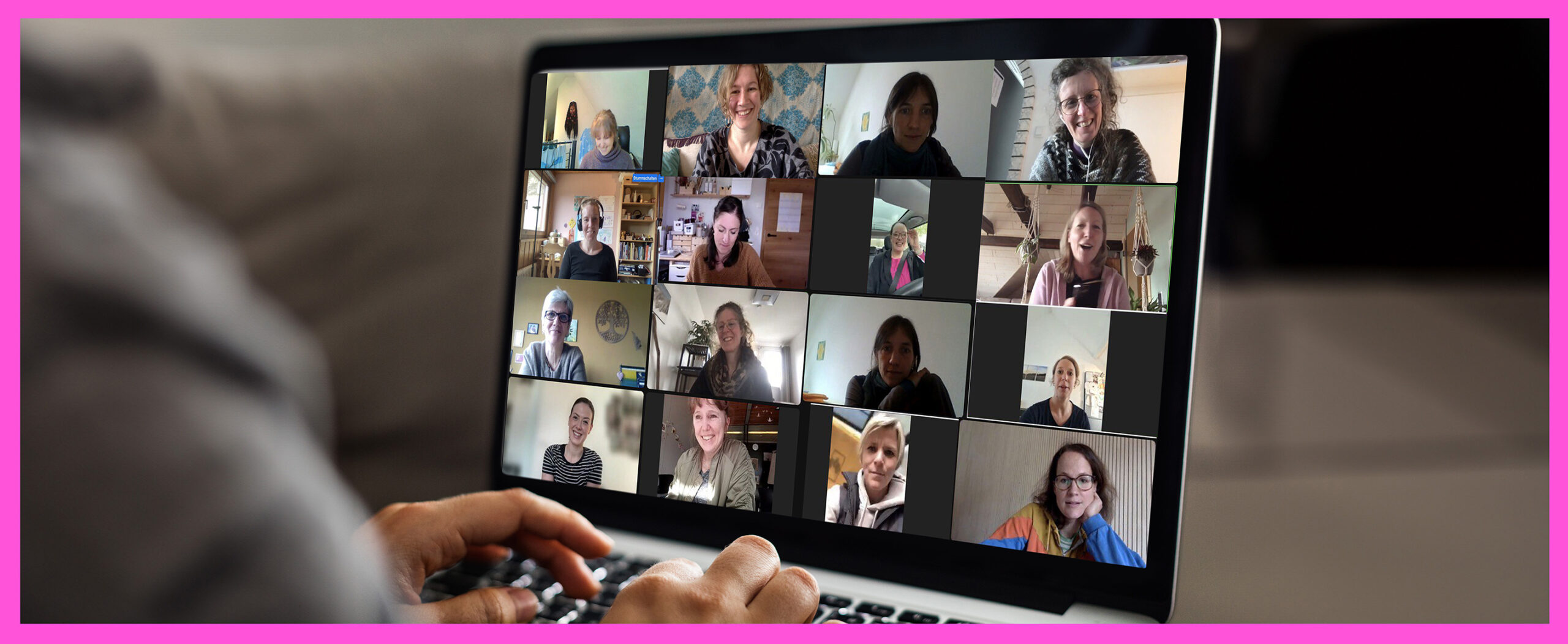 Frauen auf dem Bildschirm, arbeiten, Treffen online